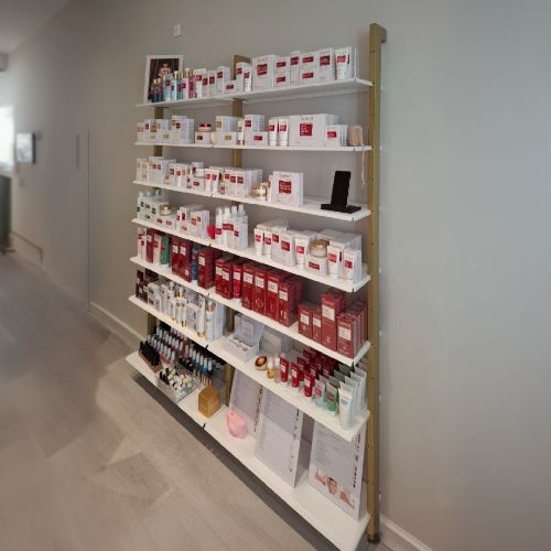 Etagère présentation institut de soin