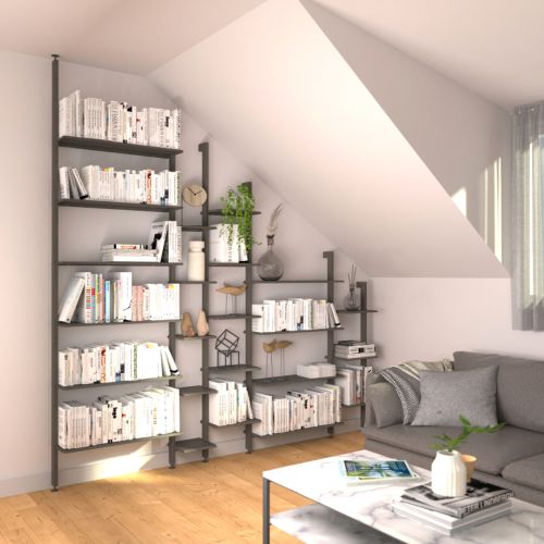 BIBLIOTHEQUE EN ESCALIER SOUS PENTE